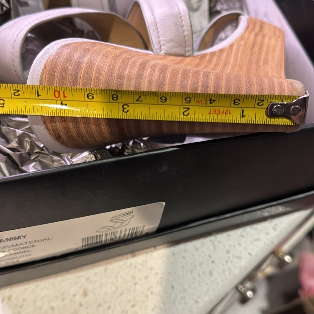 Sole Society - soft grey leather ankle strap wedges - size 6.5 M - comfy - EUC - Picture 9 of 10